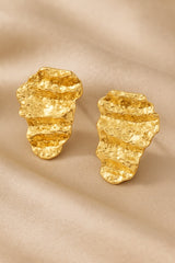GG4143 Wrinkled Foil Looking Metal Stud Earrings