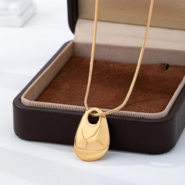 H3177 Sculptural Teardrop Pendant Necklace