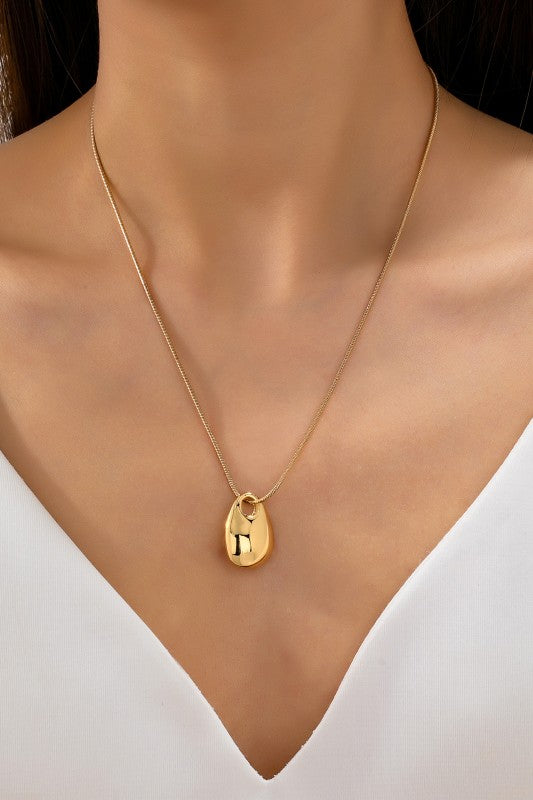H3177 Sculptural Teardrop Pendant Necklace