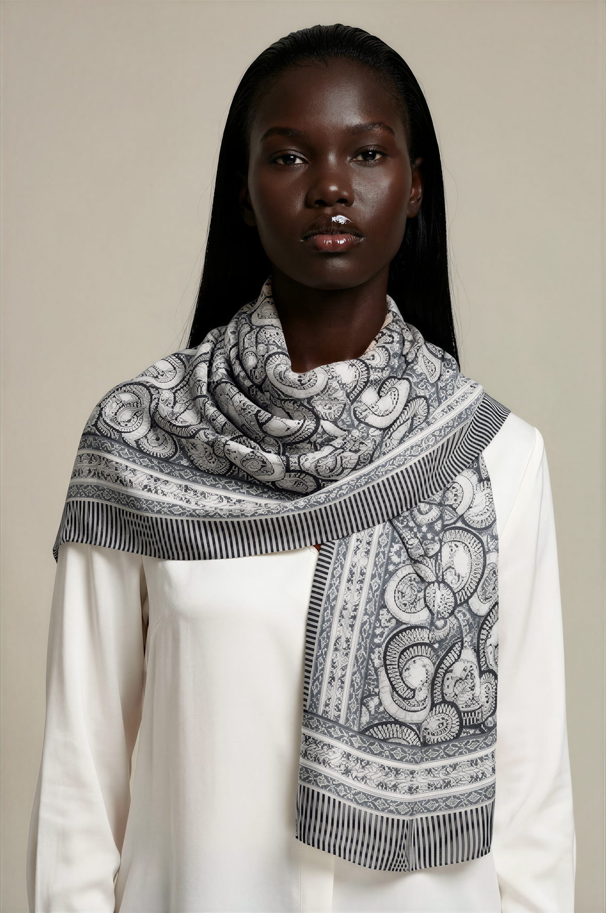 H3058 Grey Print Scarf
