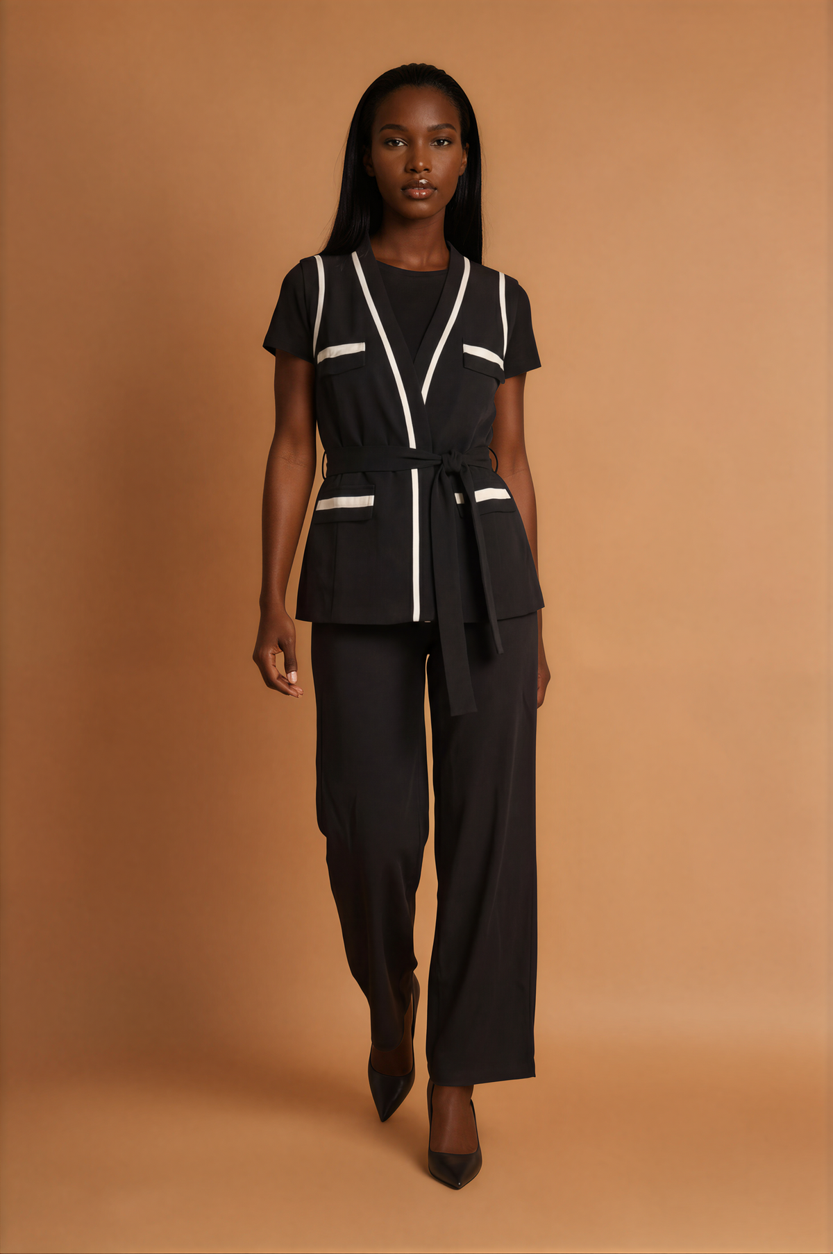 GGG5112 B&W Sleeveless Jacket